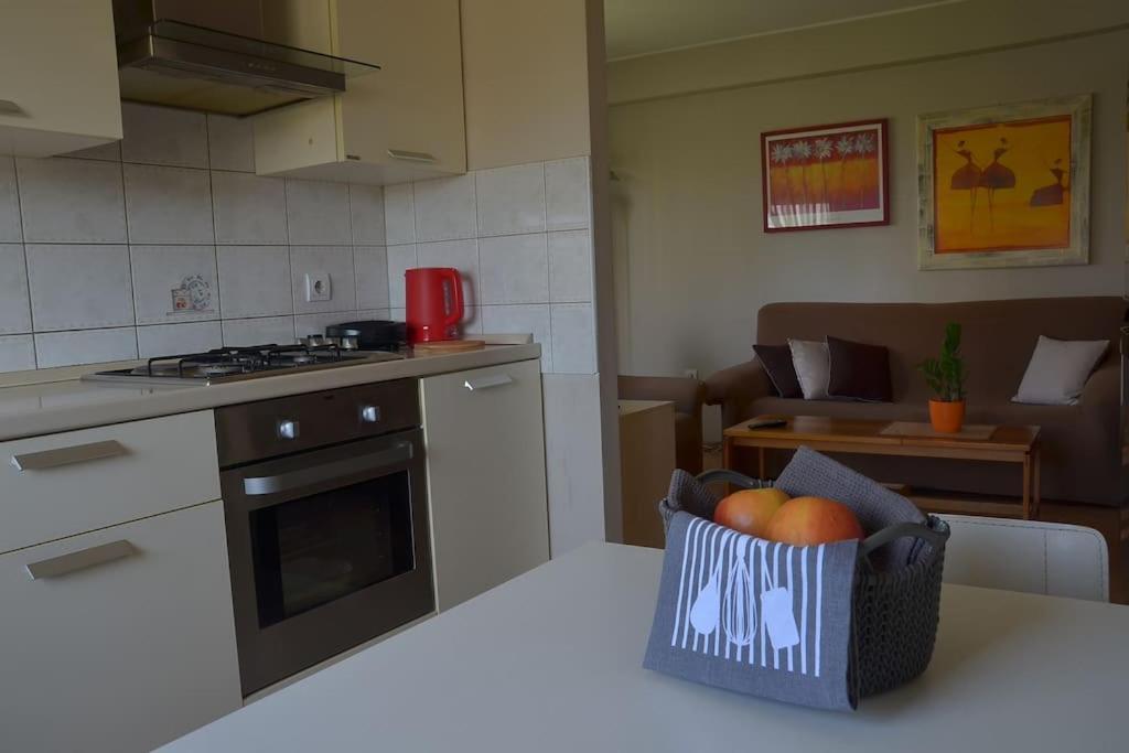 Apartman Ana Pula - Calm, Free Parking, Close To Center Kültér fotó